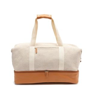 Weekender bag with shoe compartment